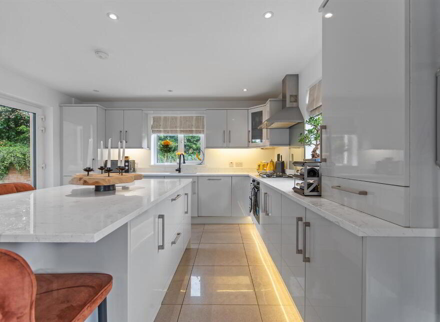 80 Lakeview Manor, Newtownards, BT23 4US