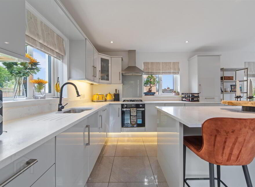 80 Lakeview Manor, Newtownards, BT23 4US