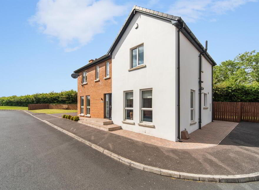 80 Lakeview Manor, Newtownards, BT23 4US
