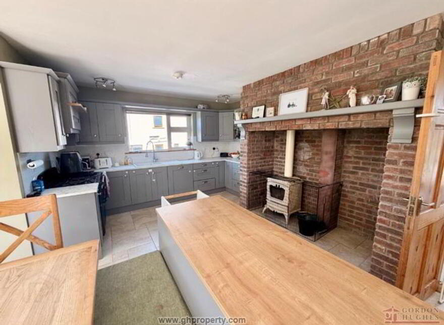 Lios Na Coille, Keadue Road, Leitrim Village, N41AD66