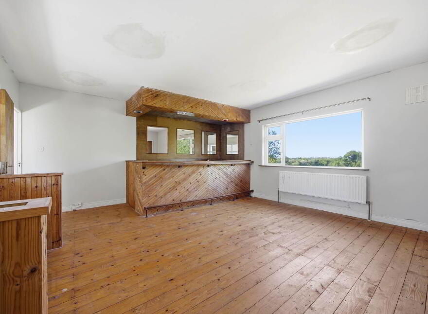 Ivy Leaf, Mooretown, Ratoath, A85C998