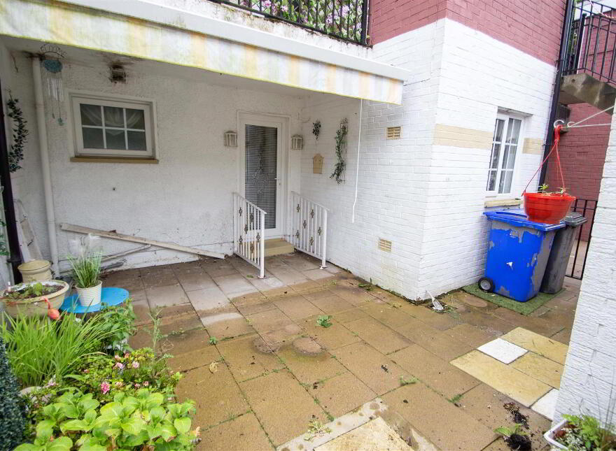 10 Culmore Gardens, Andersonstown, Belfast, BT11 8NS