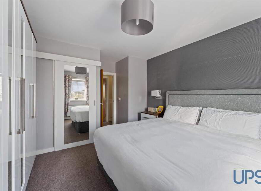 76 Lagmore View Road, Dunmurry, Belfast, BT17 0FR