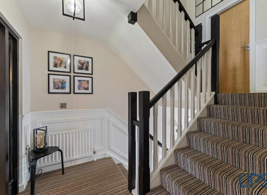 76 Lagmore View Road, Dunmurry, Belfast, BT17 0FR