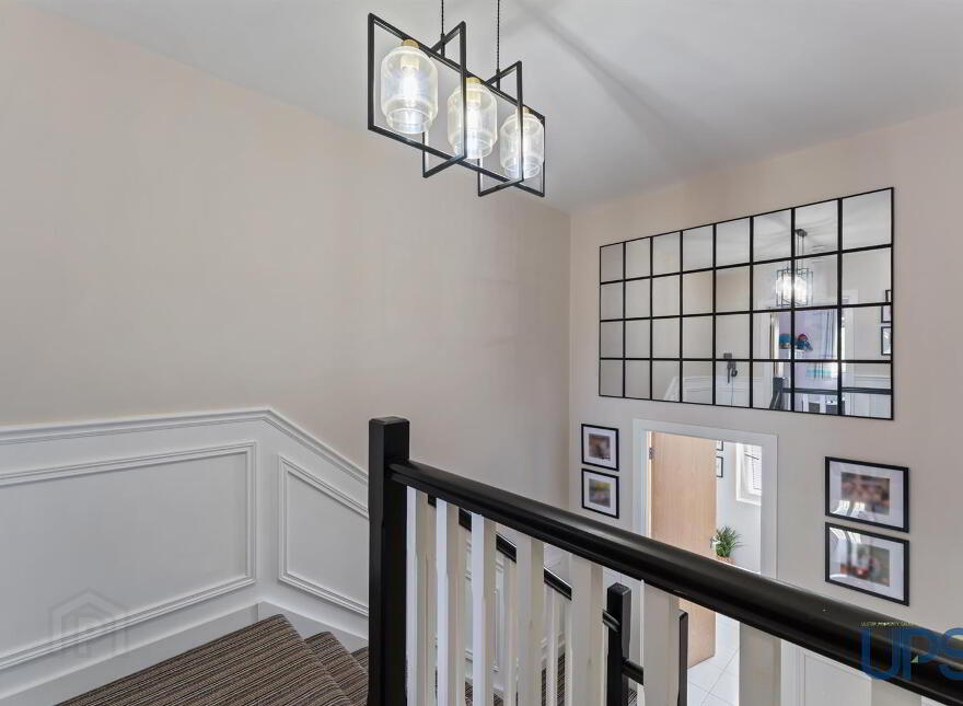 76 Lagmore View Road, Dunmurry, Belfast, BT17 0FR