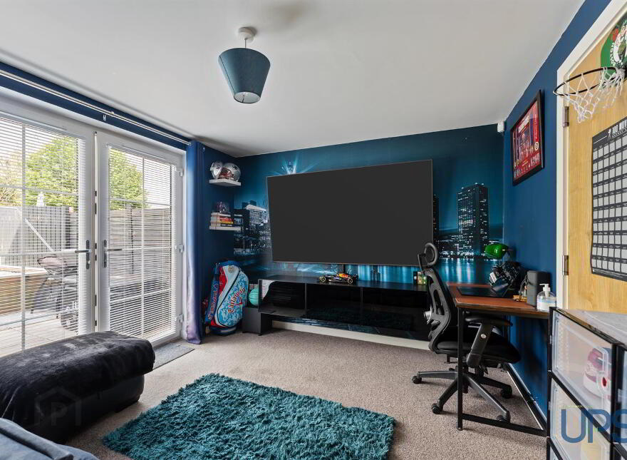 76 Lagmore View Road, Dunmurry, Belfast, BT17 0FR