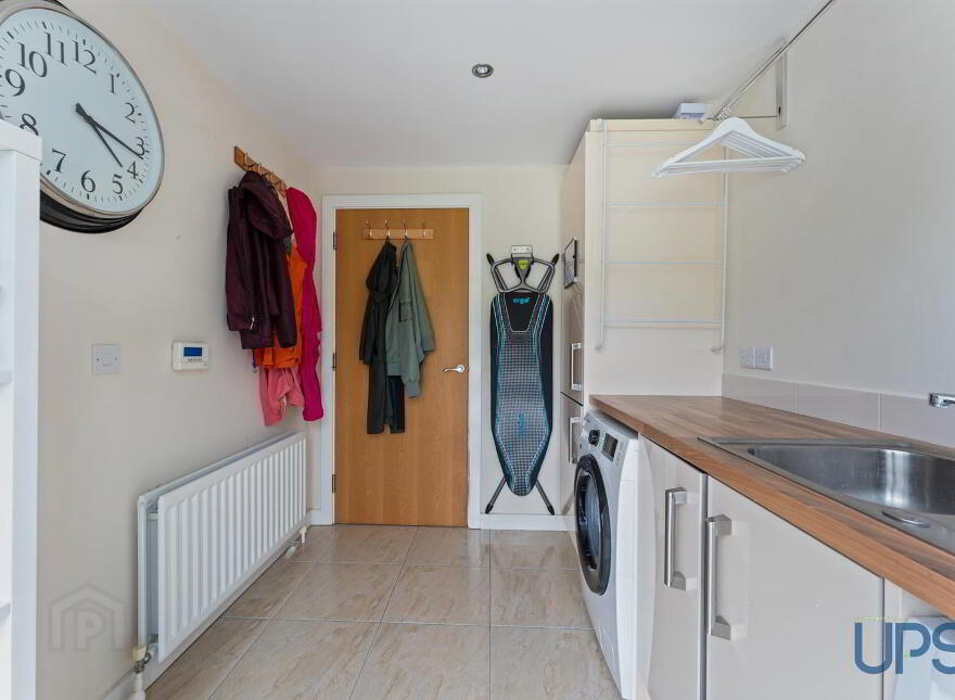 76 Lagmore View Road, Dunmurry, Belfast, BT17 0FR
