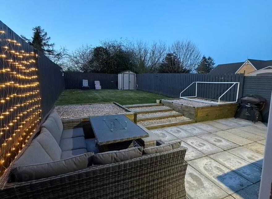 76 Lagmore View Road, Dunmurry, Belfast, BT17 0FR
