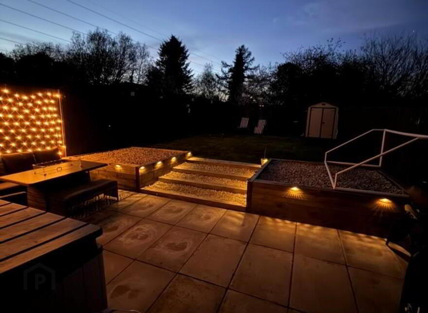 76 Lagmore View Road, Dunmurry, Belfast, BT17 0FR