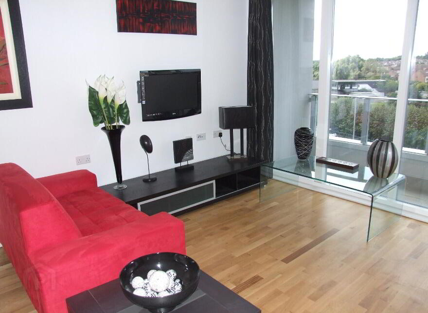 The Embankment, Belfast, BT7 3NF