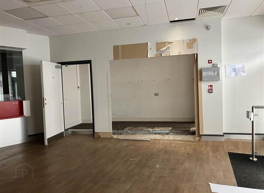 54 Main Street, Larne, BT40 1SP