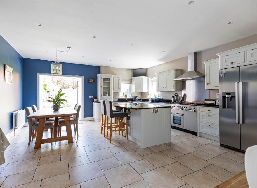 480 Upper Newtownards Road, Ballyhackamore, Belfast, BT4 3GZ