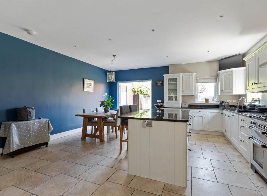 480 Upper Newtownards Road, Ballyhackamore, Belfast, BT4 3GZ