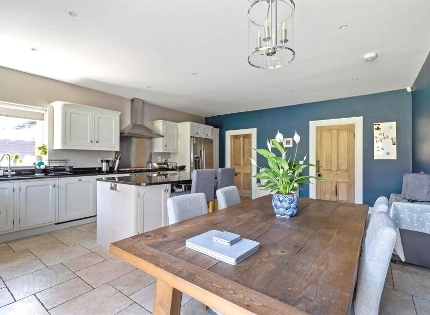 480 Upper Newtownards Road, Ballyhackamore, Belfast, BT4 3GZ