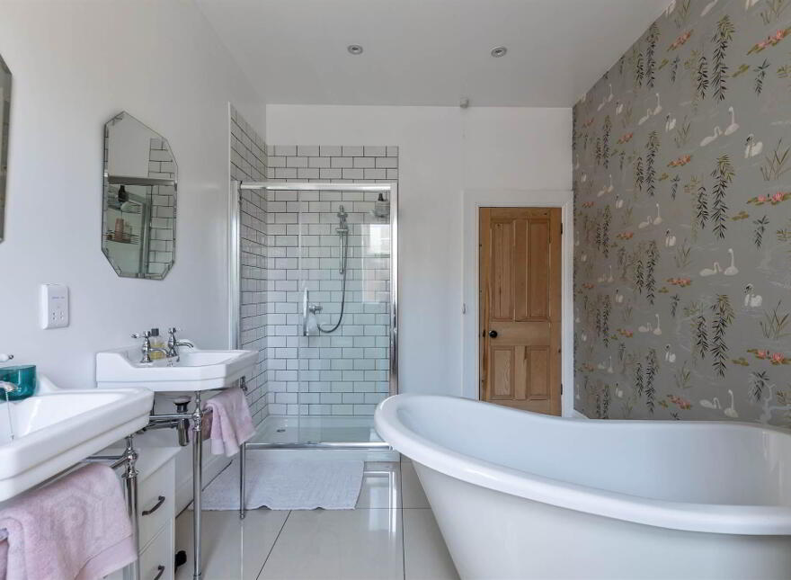 480 Upper Newtownards Road, Ballyhackamore, Belfast, BT4 3GZ