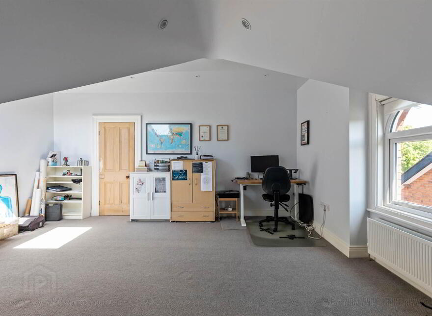 480 Upper Newtownards Road, Ballyhackamore, Belfast, BT4 3GZ