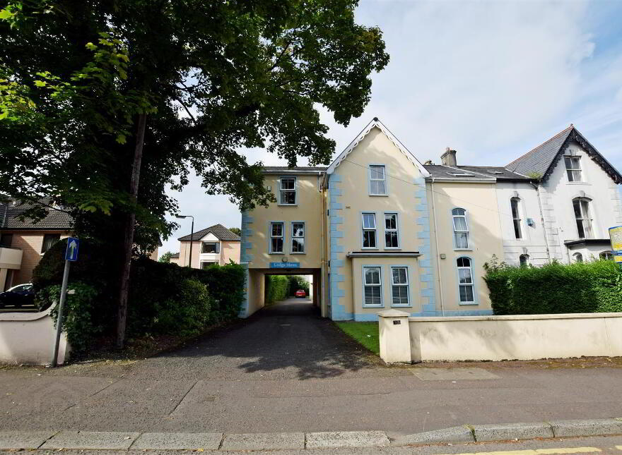 6 Lodge Mews, Lodge Road, Coleraine, BT52 1NA