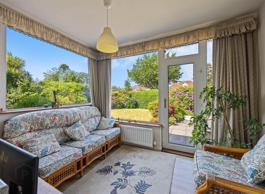15 Rosepark South, Stormont, Belfast, BT5 7RJ