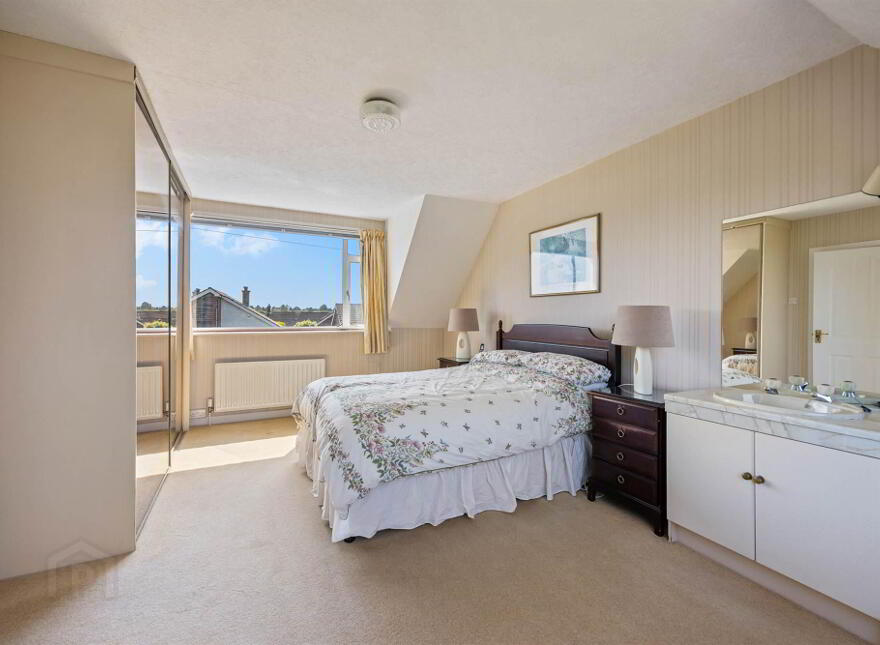 15 Rosepark South, Stormont, Belfast, BT5 7RJ
