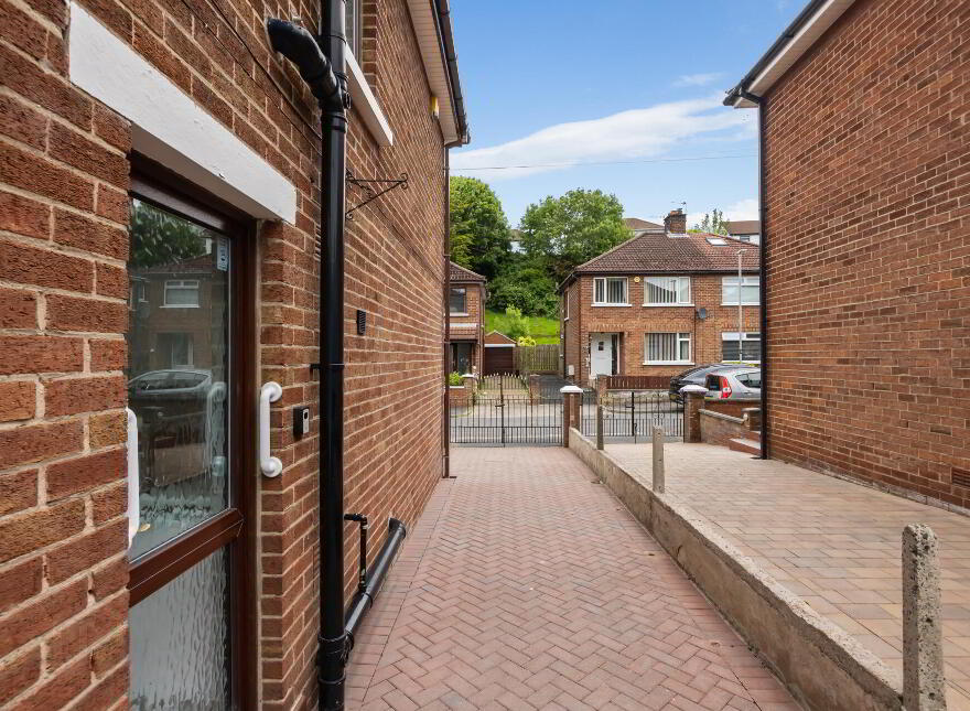 23 Garnerville Park, Belfast, BT4 2NY