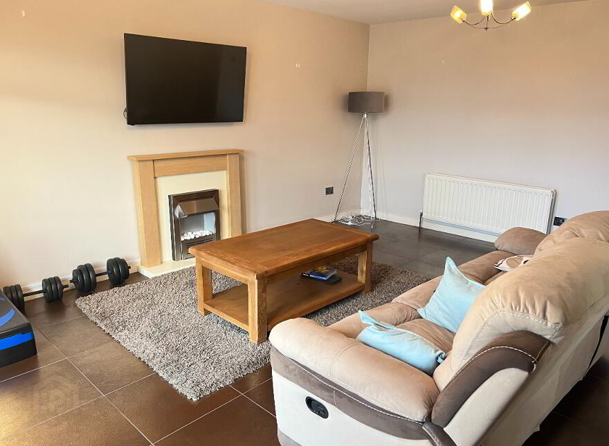 42 Glinn Ree Court, Belfast Road, Newry, BT34 1DL
