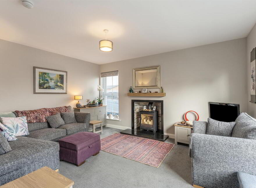 33 Sloanehill, Killyleagh, Downpatrick, BT30 9UX