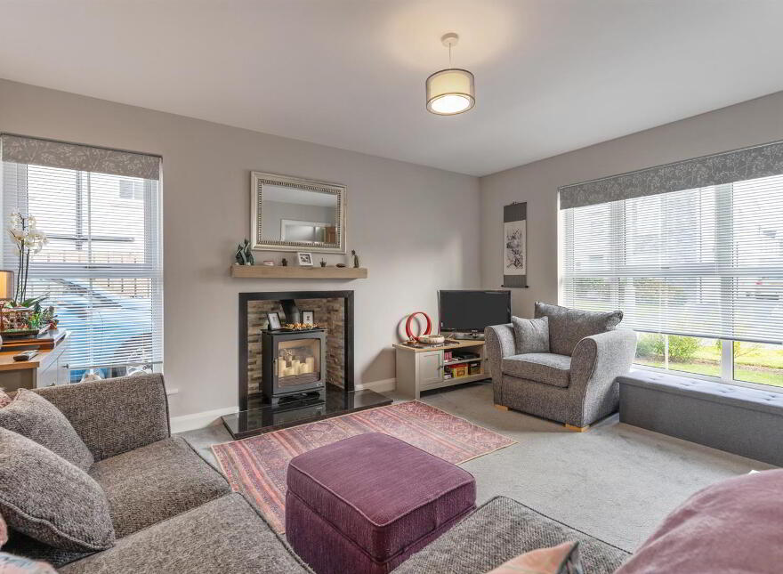 33 Sloanehill, Killyleagh, Downpatrick, BT30 9UX