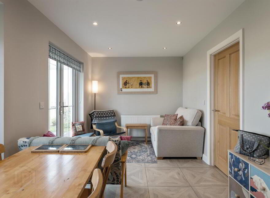 33 Sloanehill, Killyleagh, Downpatrick, BT30 9UX