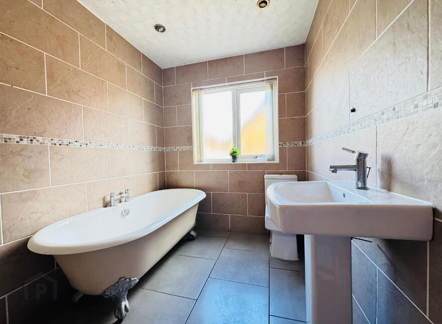35 Tudor Park, Mallusk, Newtownabbey, BT36 4FT
