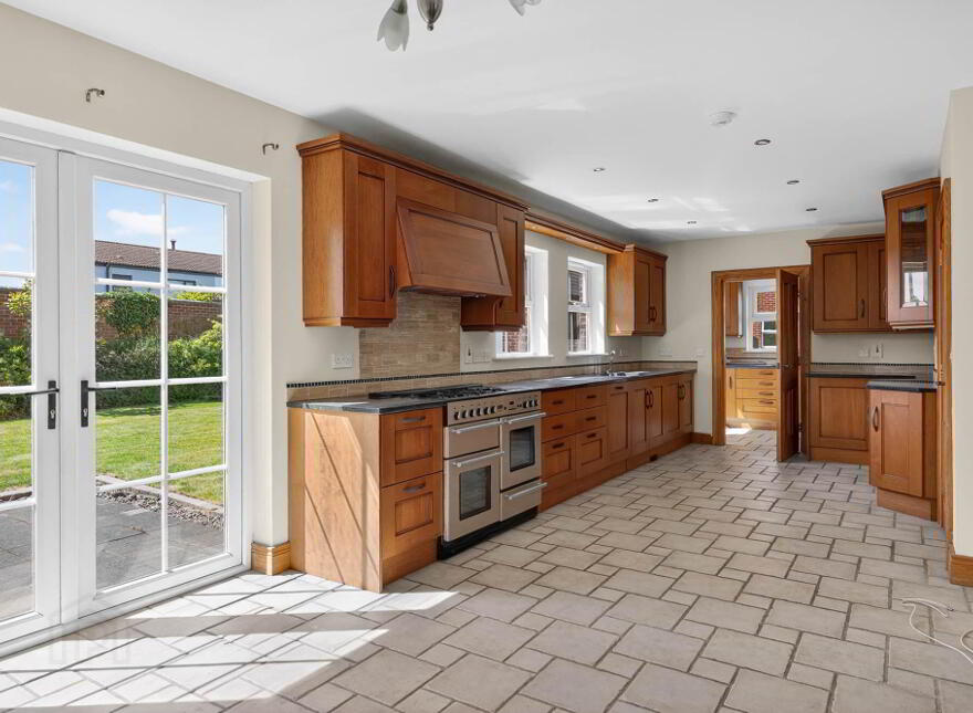 28 Clonmore Manor, Lisburn, BT27 4EW
