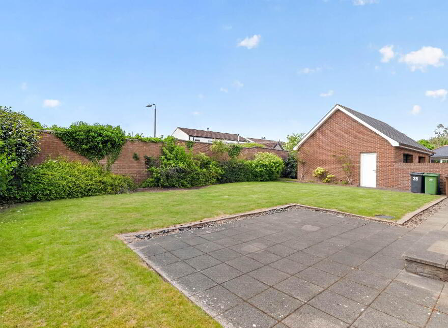 28 Clonmore Manor, Lisburn, BT27 4EW