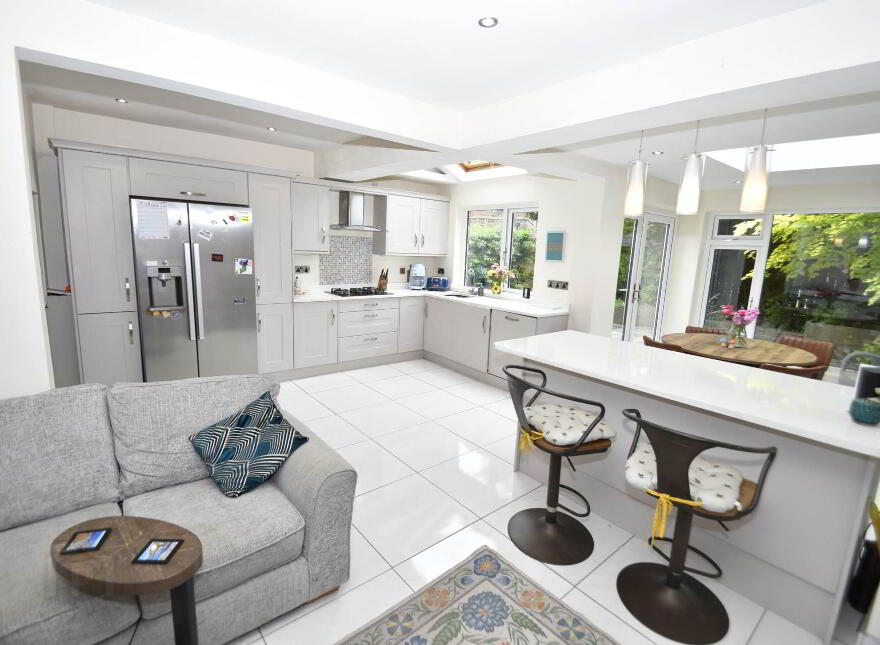 15 Ardmore Drive, Belfast, BT10 0JN