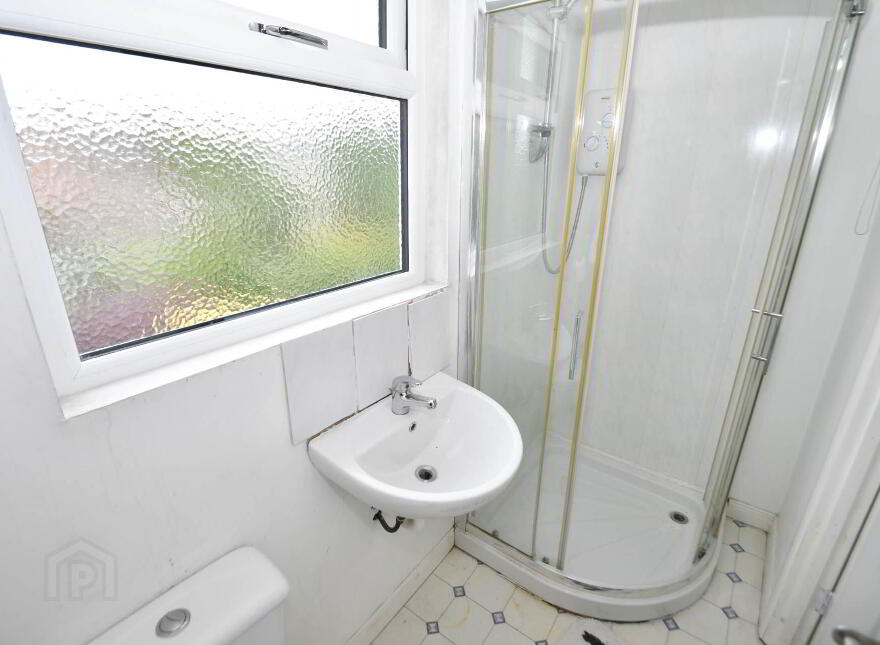 15 Ardmore Drive, Belfast, BT10 0JN