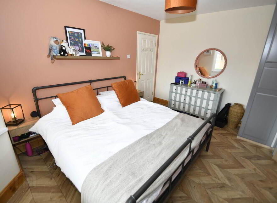 15 Ardmore Drive, Belfast, BT10 0JN
