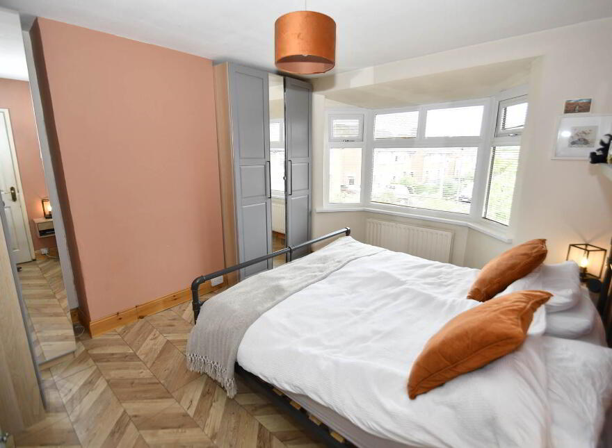 15 Ardmore Drive, Belfast, BT10 0JN