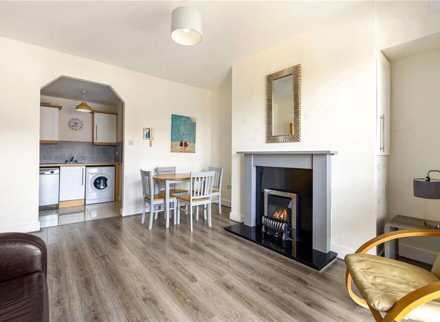 94 The Oval, Tullyvale, Dublin, D18AW81