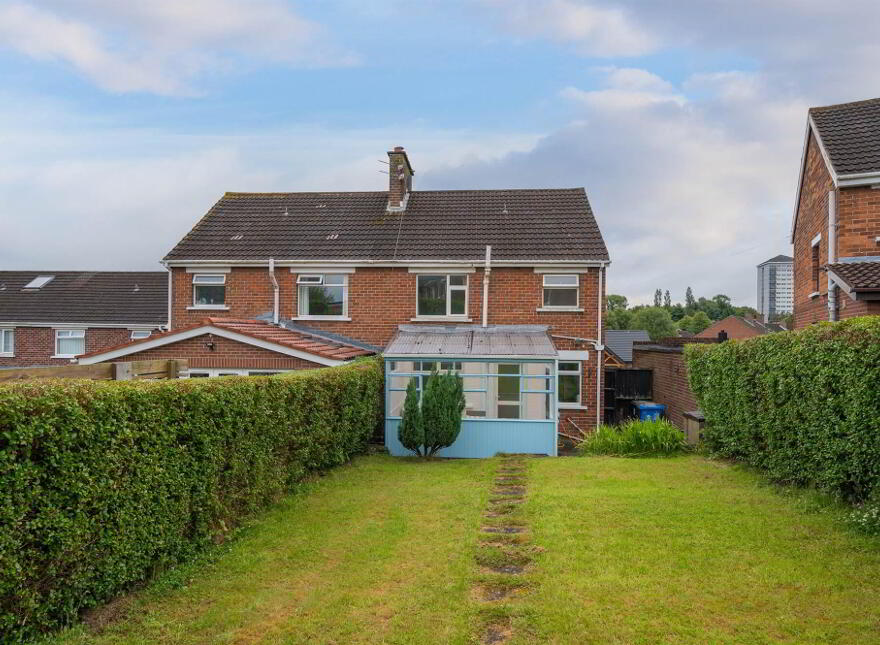 9 Glen Road, Castlereagh, Belfast, BT5 7JH