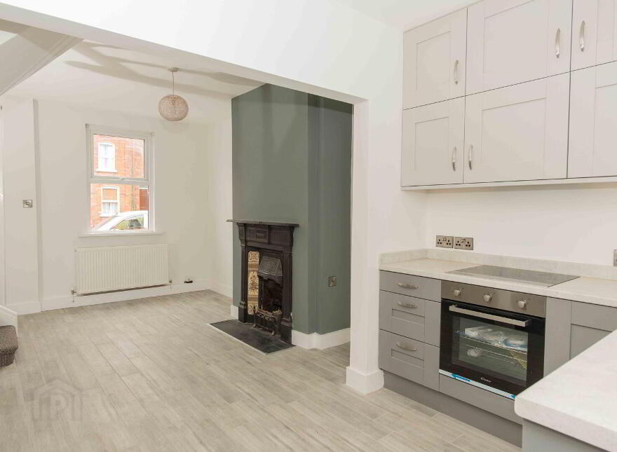 88 Edenderry Village, Belfast, BT8 8LQ