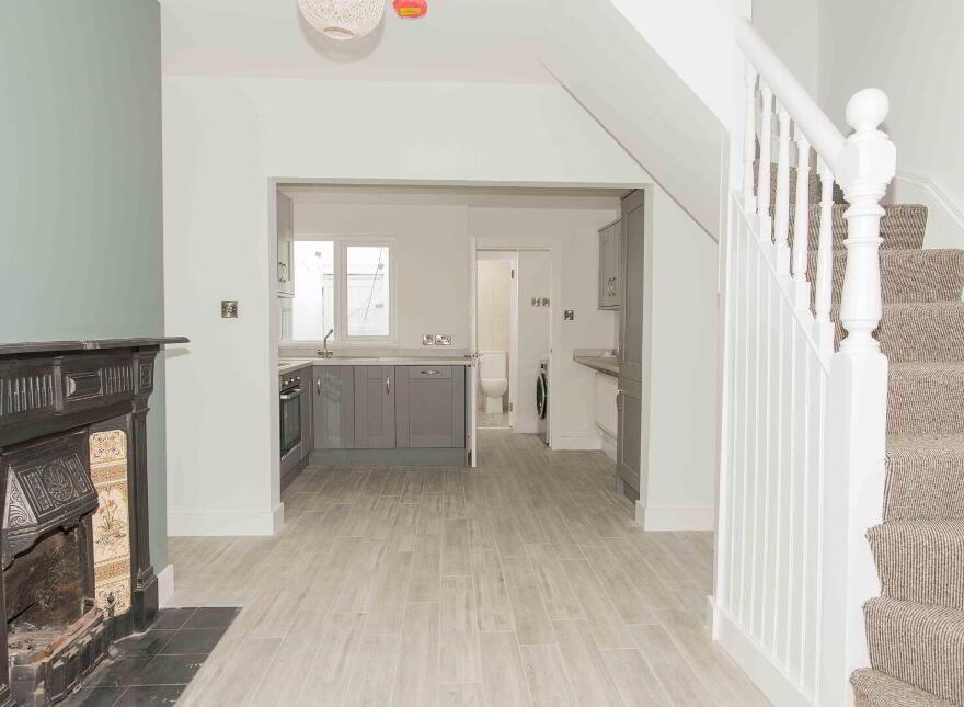 88 Edenderry Village, Belfast, BT8 8LQ