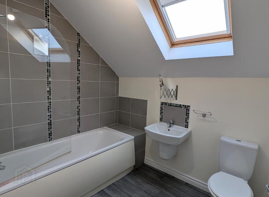 19 Linen Place, Bangor, BT19 7JX
