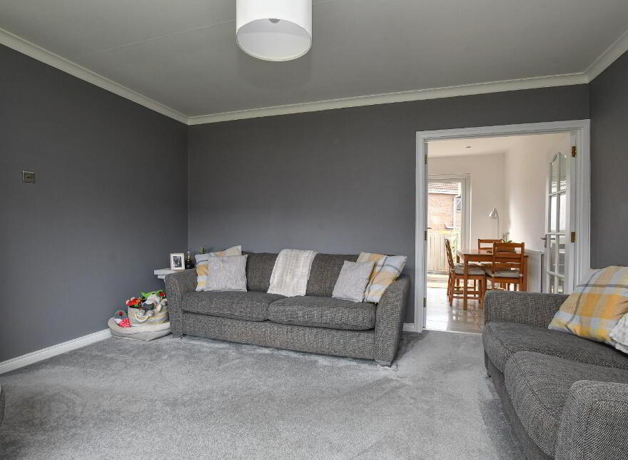 19 Cairnsville Road, Bangor, BT19 6EN