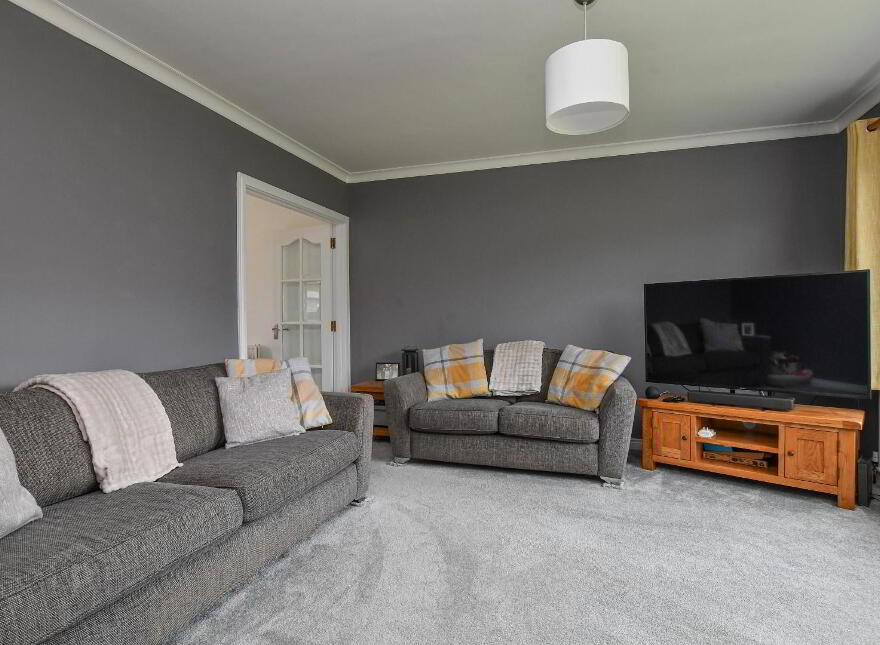 19 Cairnsville Road, Bangor, BT19 6EN