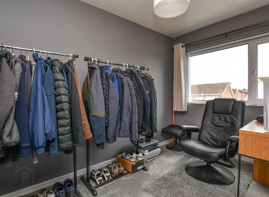 19 Cairnsville Road, Bangor, BT19 6EN