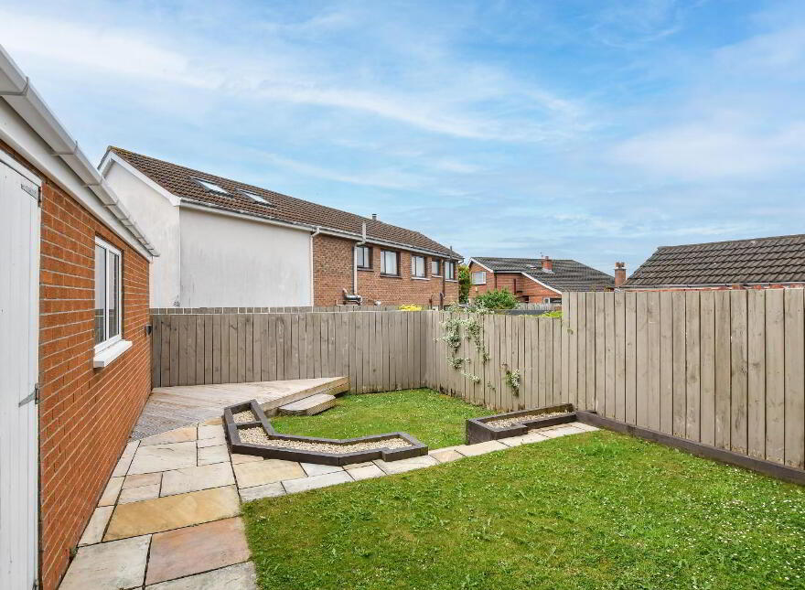 19 Cairnsville Road, Bangor, BT19 6EN
