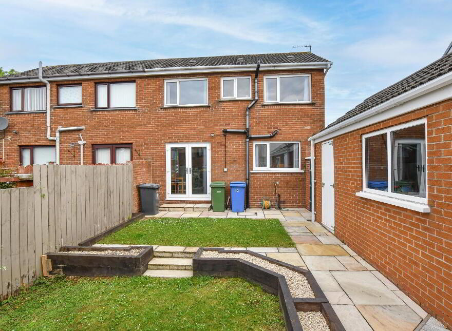 19 Cairnsville Road, Bangor, BT19 6EN