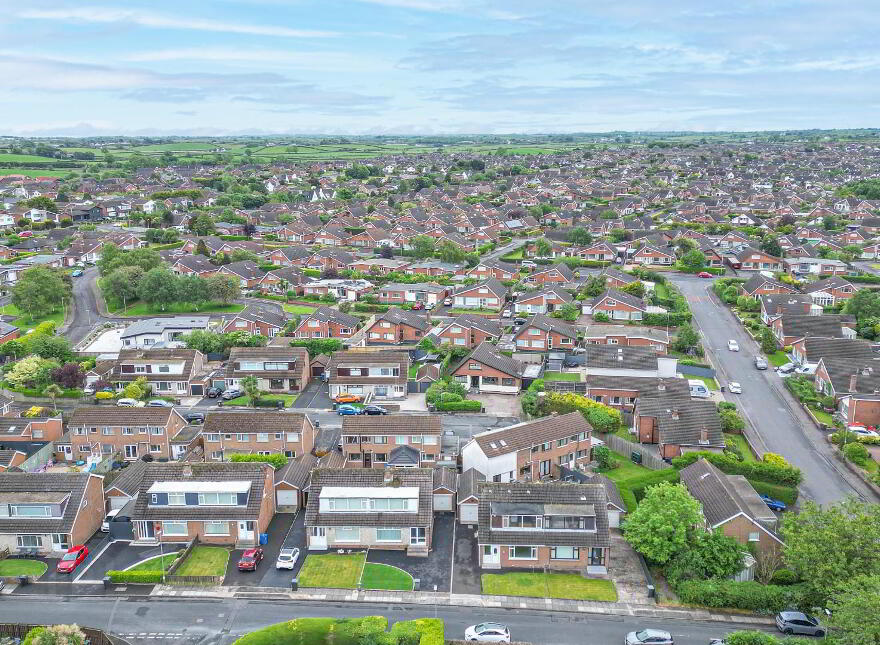 19 Cairnsville Road, Bangor, BT19 6EN
