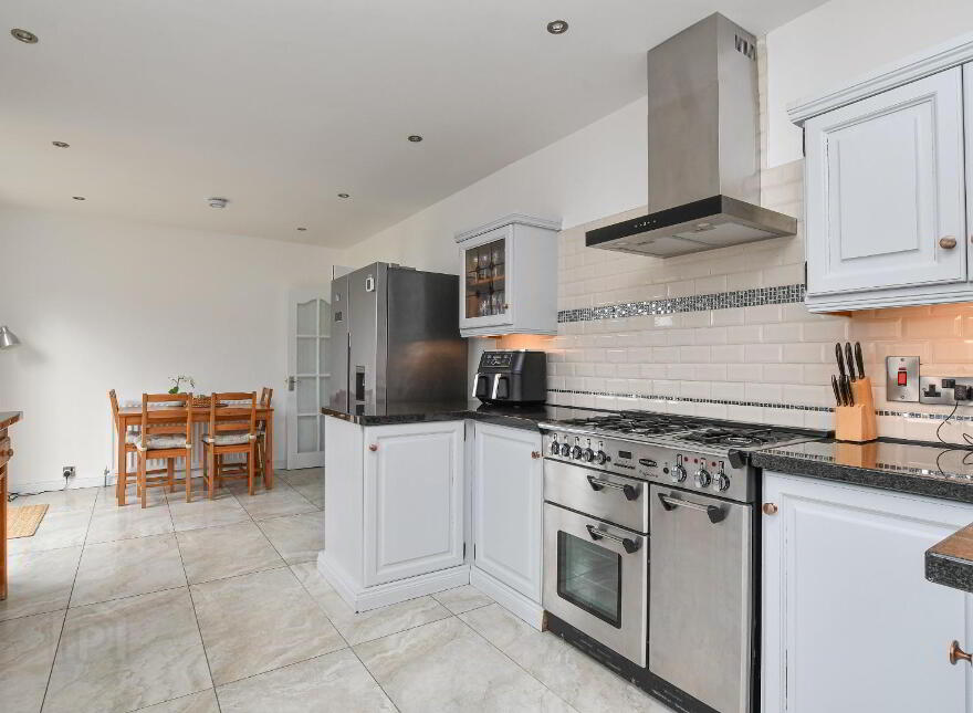 19 Cairnsville Road, Bangor, BT19 6EN