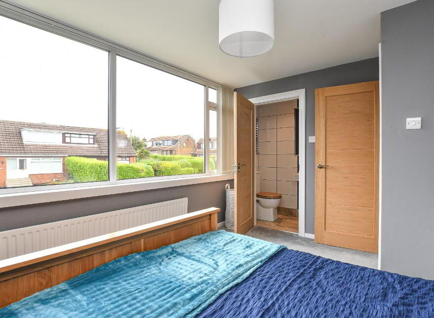 19 Cairnsville Road, Bangor, BT19 6EN