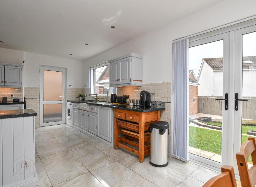 19 Cairnsville Road, Bangor, BT19 6EN