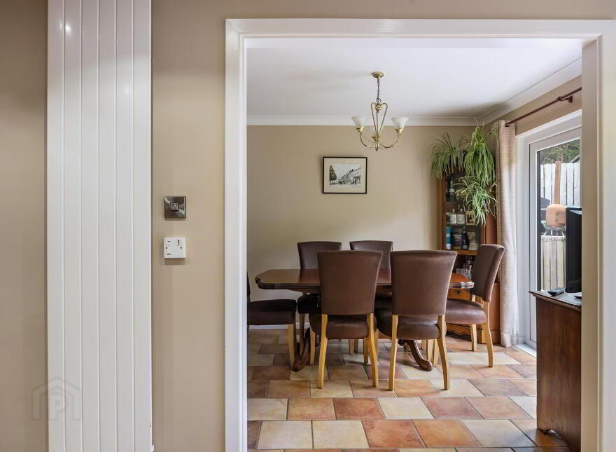 18 Forge Hill Court, Saintfield, BT24 7LW